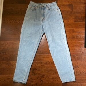 Vintage 90s Levis 521 High Waist Rare Size 10 Short Tapered Fit Made in Canada